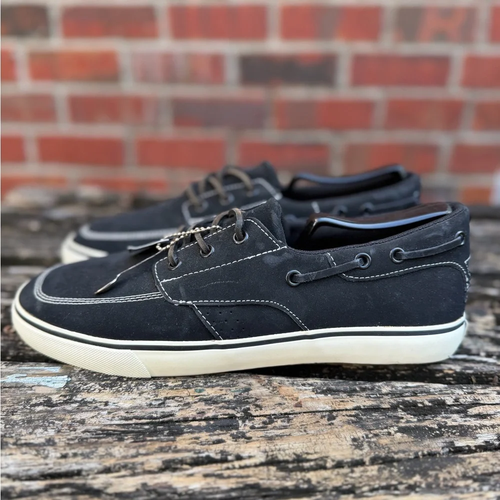 NWT Radii Footwear Gilligan Black Nubuck Size 10.5 Lace Up Men’s Boat Shoe M2